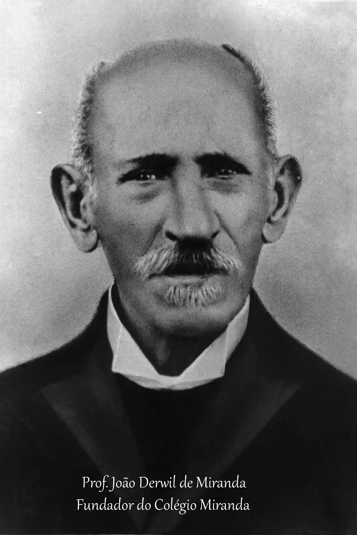 Retrato do professor João Derwil de Miranda, fundador do Colégio Miranda